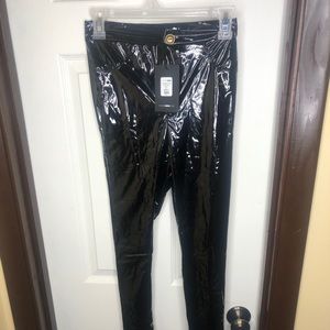 Black leather Fashion Nova pants 🎱